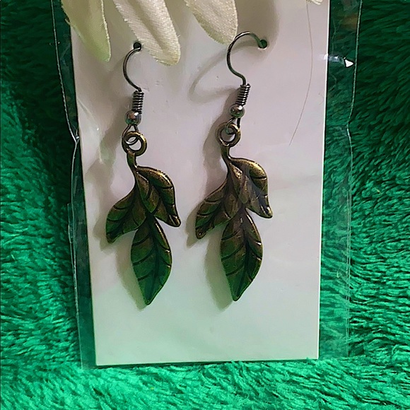 Handmade dangling Brass Leaf Earrings - Picture 2 of 3